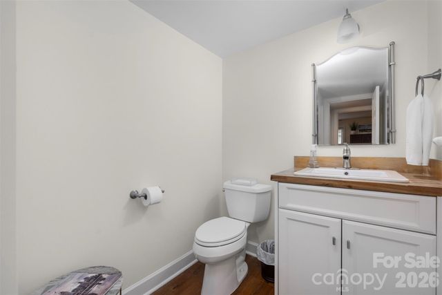 3520 Colony Road F, Charlotte, NC 28211