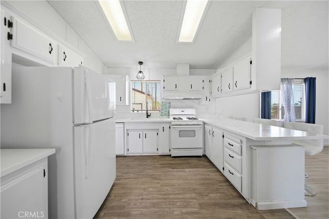 8603 S Loop Boulevard, California City, CA 93505