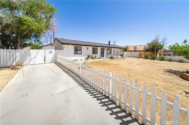 8603 S Loop Boulevard, California City, CA 93505