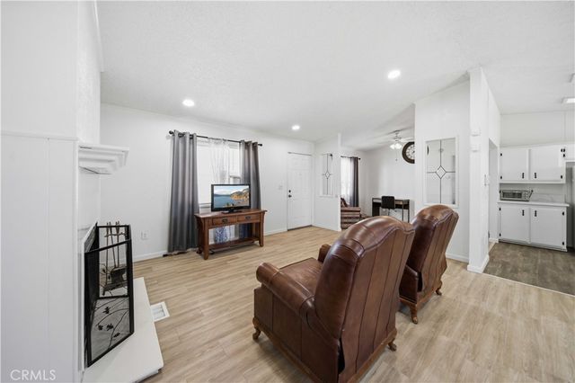 8603 S Loop Boulevard, California City, CA 93505
