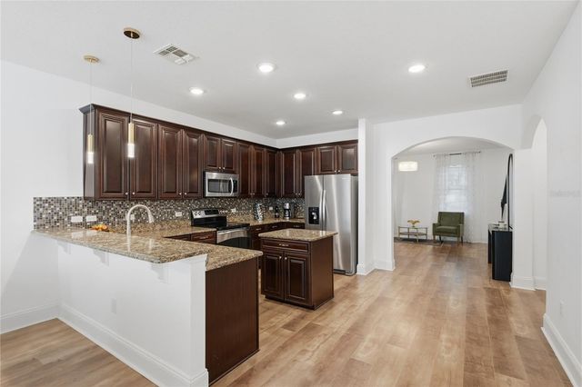 6382 GOLDEN DEWDROP TRAIL, Windermere, FL 34786