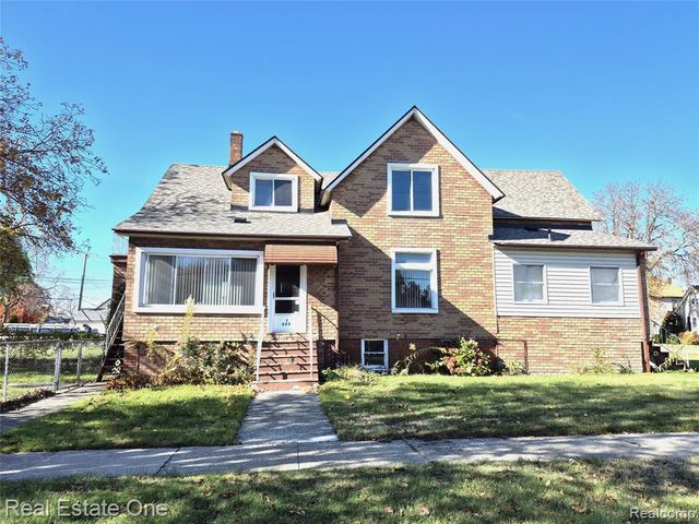 505 Forest Street, Wyandotte, MI 48192