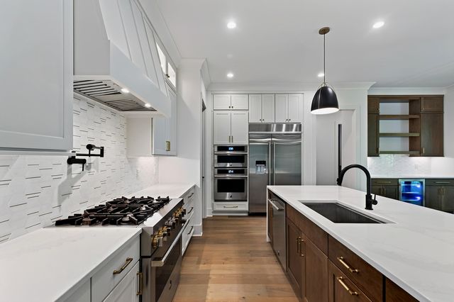 1424 Lake Adventure Court, Raleigh, NC 27613