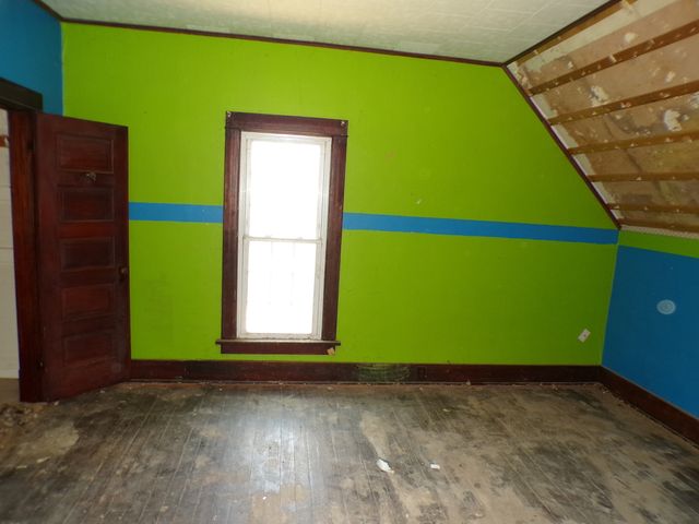 304 S Madison Street, Morrison, IL 61270