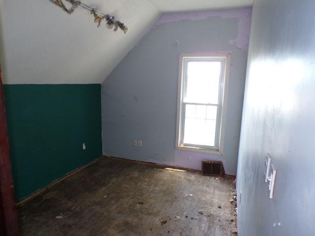 304 S Madison Street, Morrison, IL 61270