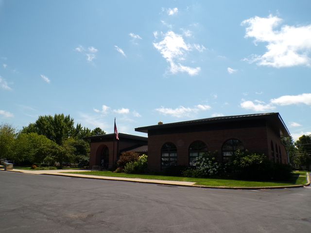 304 S Madison Street, Morrison, IL 61270