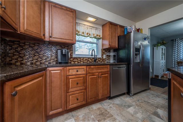 2408 Ridge Rd, South Park, PA 15129