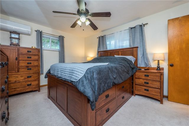 2408 Ridge Rd, South Park, PA 15129