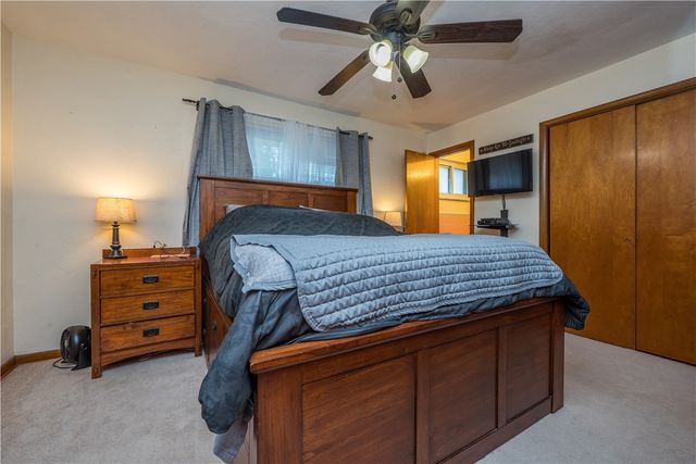 2408 Ridge Rd, South Park, PA 15129