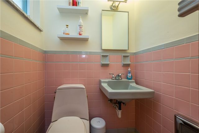 2408 Ridge Rd, South Park, PA 15129