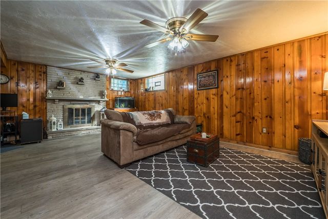 2408 Ridge Rd, South Park, PA 15129