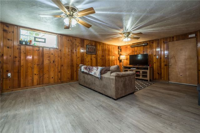 2408 Ridge Rd, South Park, PA 15129