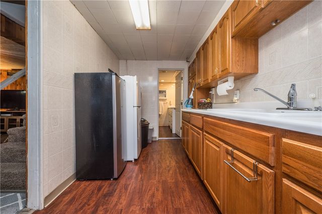 2408 Ridge Rd, South Park, PA 15129