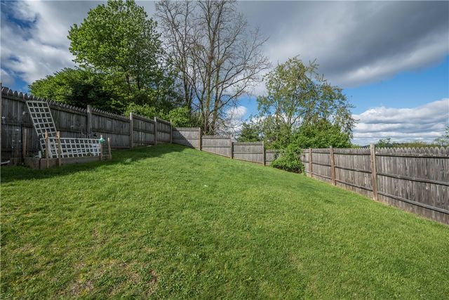 2408 Ridge Rd, South Park, PA 15129