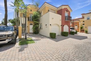 18385 NE 30TH Place 18385, Aventura, FL 33160
