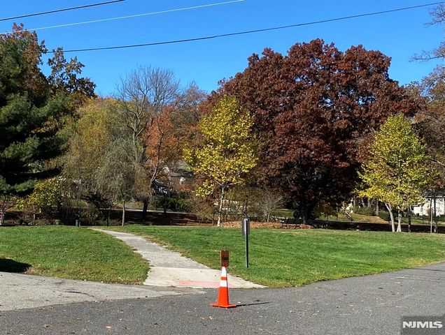 131 1st Avenue, Hawthorne, NJ 07506