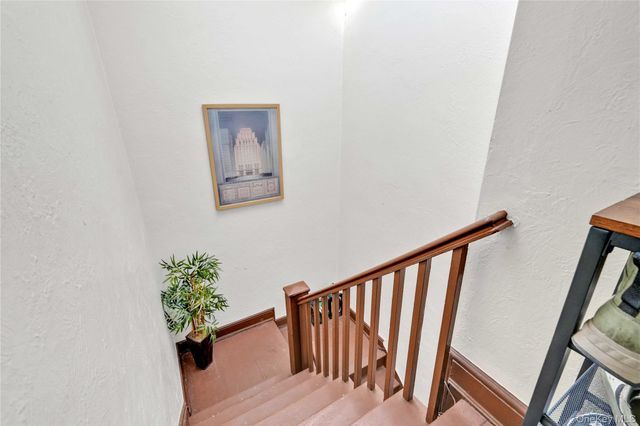 7707 Ditmars Boulevard 2, East Elmhurst, NY 11370