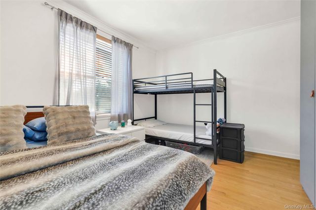 7707 Ditmars Boulevard 2, East Elmhurst, NY 11370