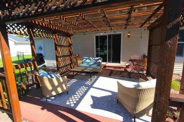 1818 LEDGEVIEW ROAD, De Pere, WI 54115