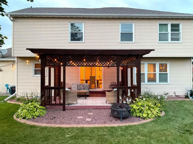 1818 LEDGEVIEW ROAD, De Pere, WI 54115