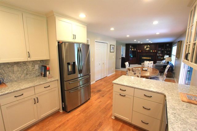 1818 LEDGEVIEW ROAD, De Pere, WI 54115