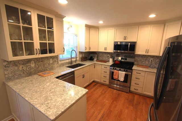 1818 LEDGEVIEW ROAD, De Pere, WI 54115