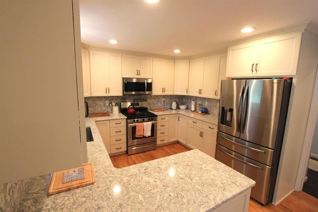 1818 LEDGEVIEW ROAD, De Pere, WI 54115