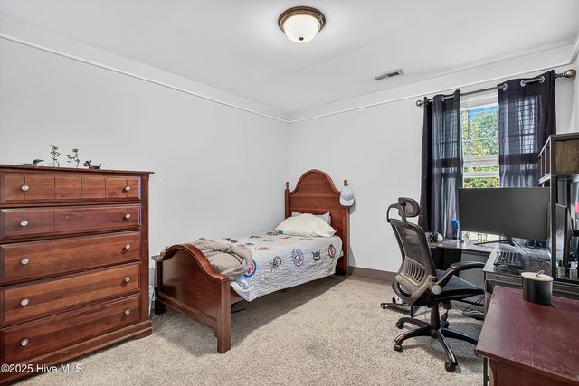 457 Jasmine Way, Burgaw, NC 28425