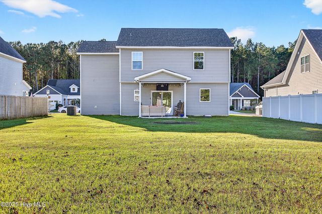 457 Jasmine Way, Burgaw, NC 28425