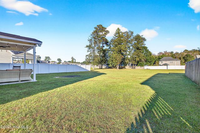 457 Jasmine Way, Burgaw, NC 28425