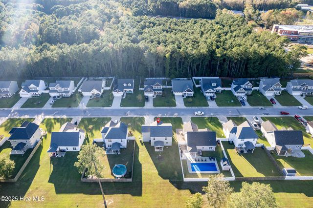 457 Jasmine Way, Burgaw, NC 28425