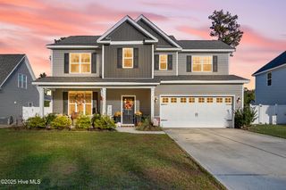 457 Jasmine Way, Burgaw, NC 28425