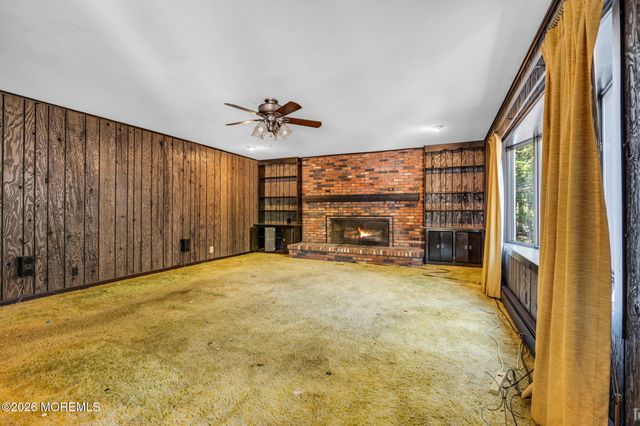 52 N Cooks Bridge Road, Jackson, NJ 08527