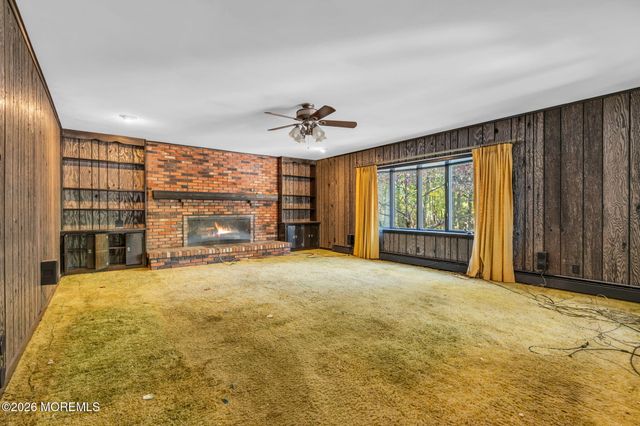 52 N Cooks Bridge Road, Jackson, NJ 08527