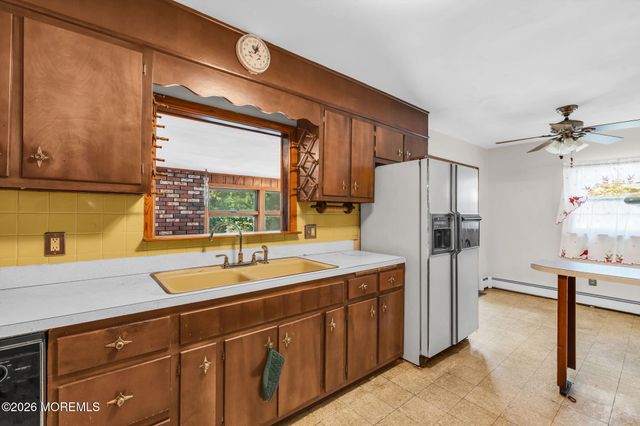 52 N Cooks Bridge Road, Jackson, NJ 08527