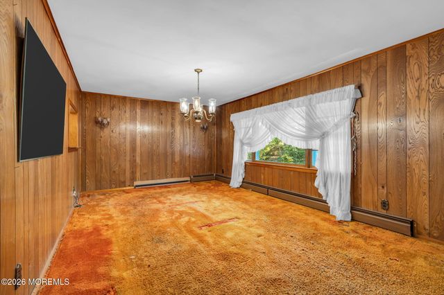52 N Cooks Bridge Road, Jackson, NJ 08527