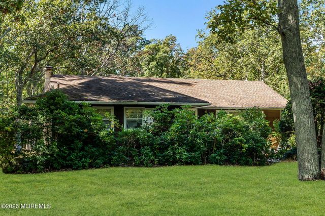 52 N Cooks Bridge Road, Jackson, NJ 08527