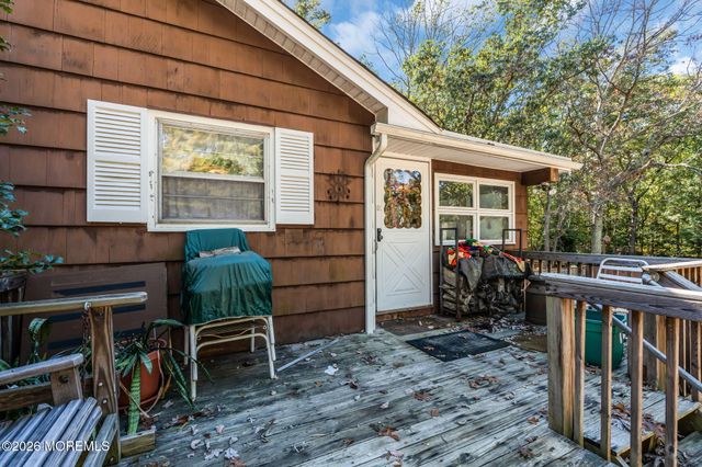 52 N Cooks Bridge Road, Jackson, NJ 08527