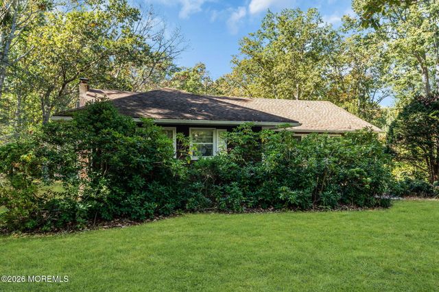 52 N Cooks Bridge Road, Jackson, NJ 08527