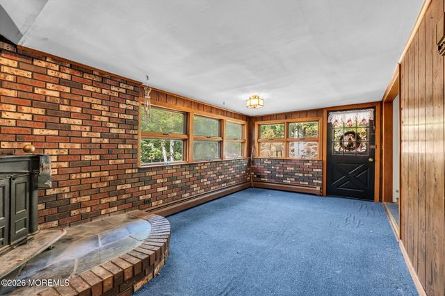 52 N Cooks Bridge Road, Jackson, NJ 08527