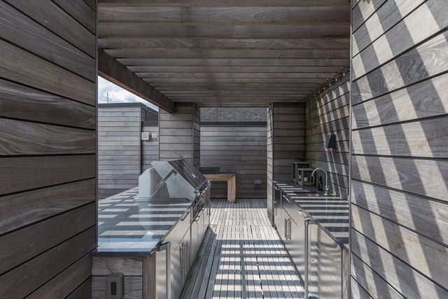 300 Pier 4 Blvd PHD, Boston, MA 02210