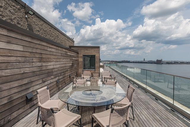 300 Pier 4 Blvd PHD, Boston, MA 02210