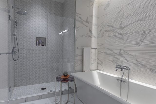 300 Pier 4 Blvd PHD, Boston, MA 02210