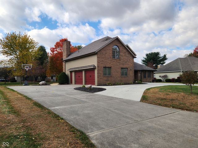 501 S Riviera Lane, Yorktown, IN 47396