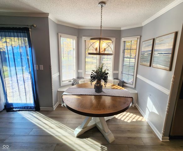 501 S Riviera Lane, Yorktown, IN 47396