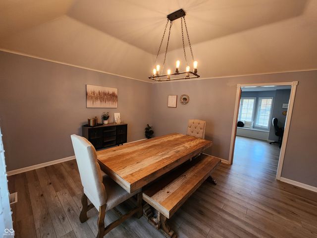 501 S Riviera Lane, Yorktown, IN 47396