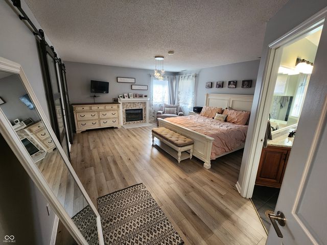 501 S Riviera Lane, Yorktown, IN 47396