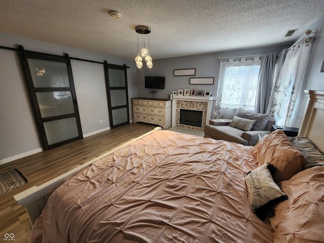 501 S Riviera Lane, Yorktown, IN 47396