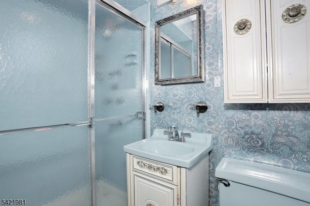 26 Scrivani Dr, Wanaque Boro, NJ 07465