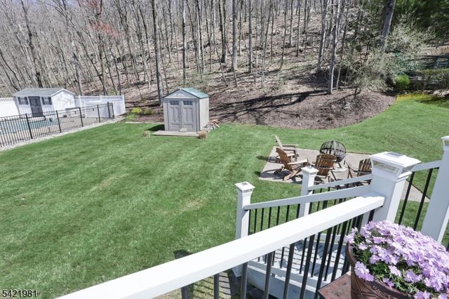 26 Scrivani Dr, Wanaque Boro, NJ 07465